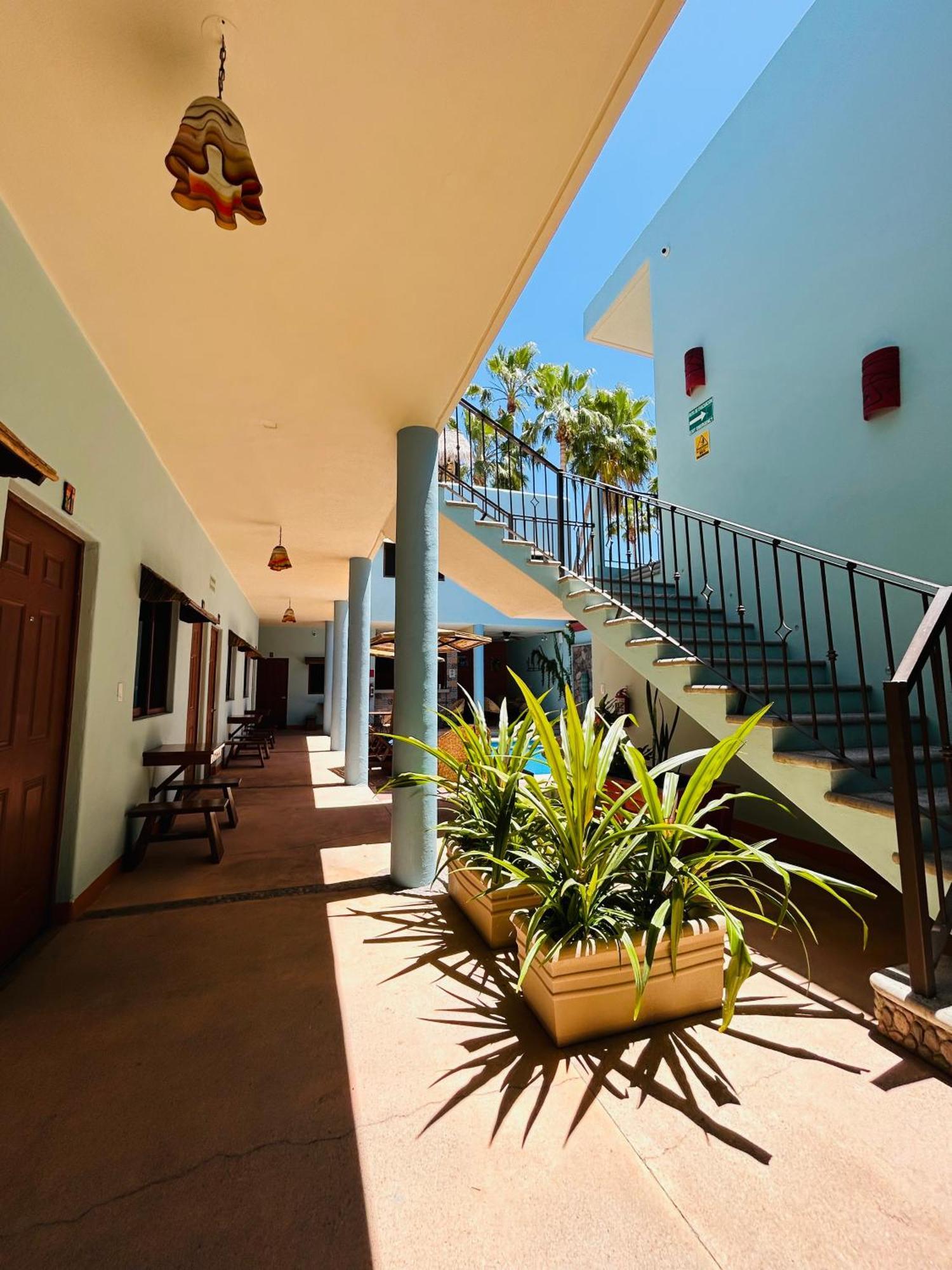 לורטו Rosarito Hotel מראה חיצוני תמונה